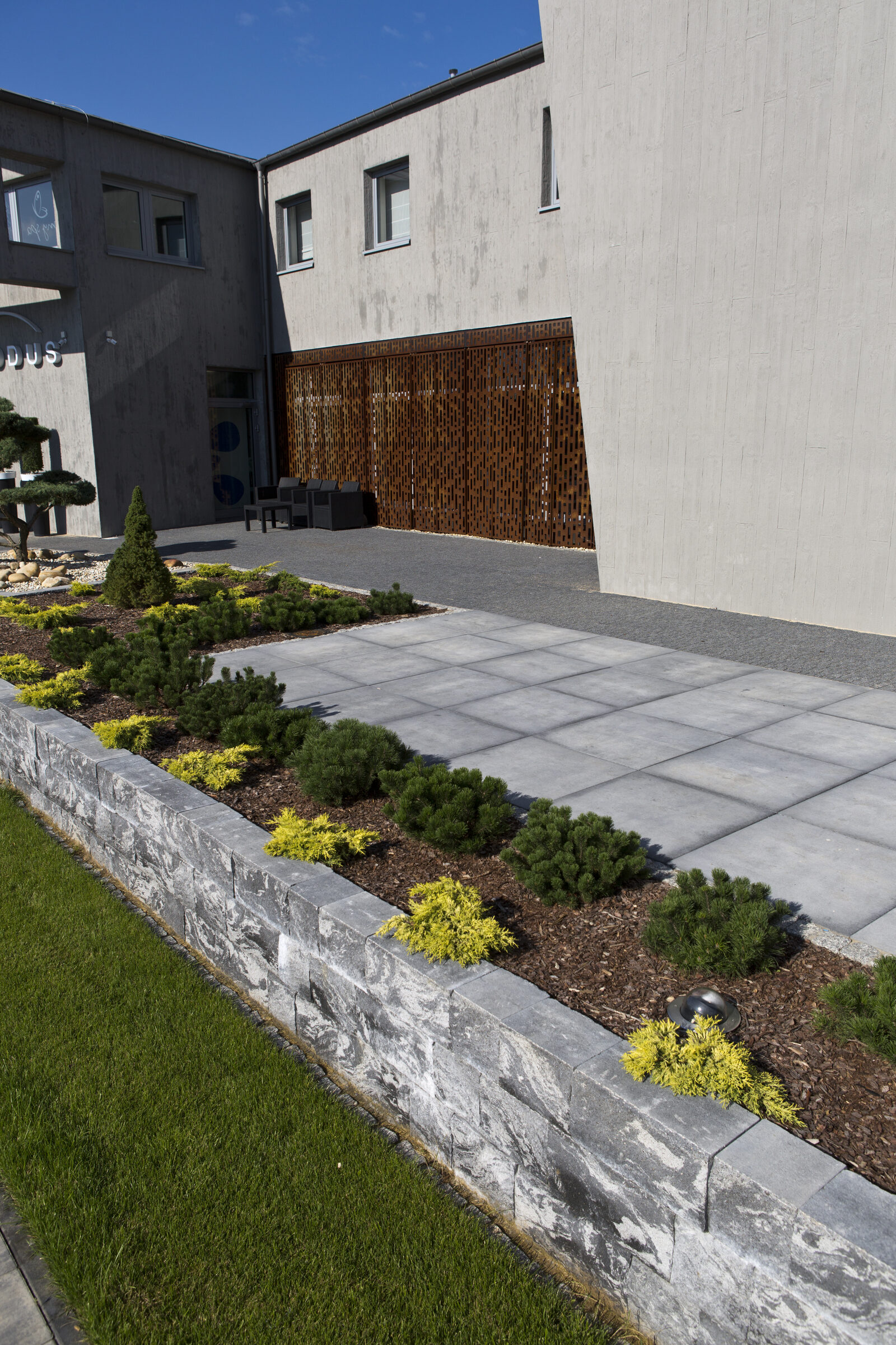 Gardenit Box Antic — brekcja karbon